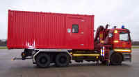 feuerwehrcontainer_auf_abrollsystem.jpg (19962 Byte)