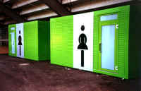 sanitaercontainer_messe.jpg (56014 Byte)
